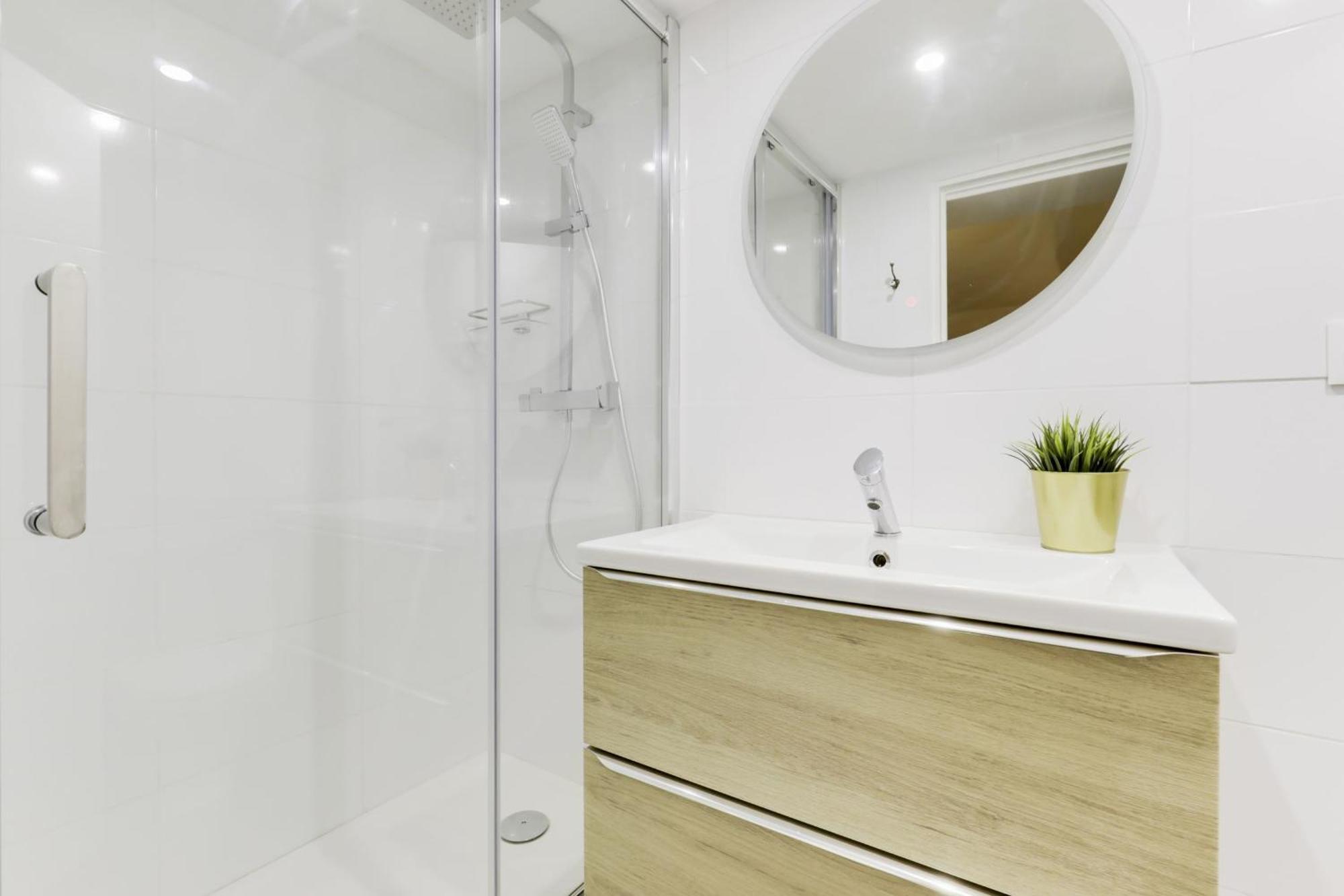 Nice Apartment Renovated And Bright Street Side باريس المظهر الخارجي الصورة